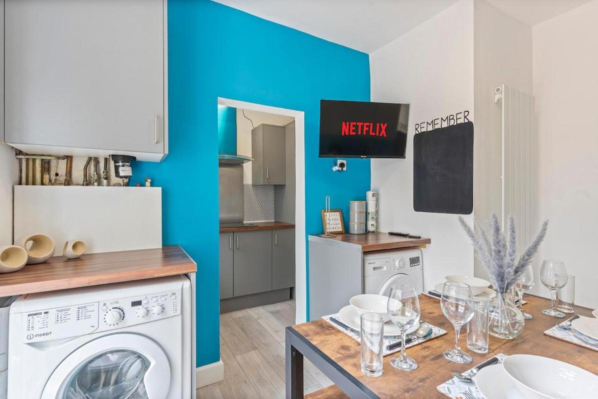 Hébergement de vacances Family Luxe House With 4 Bedrooms In Suitable For Family Visits, Contractor With Close Proximity To The Underground Station With 25mins Into