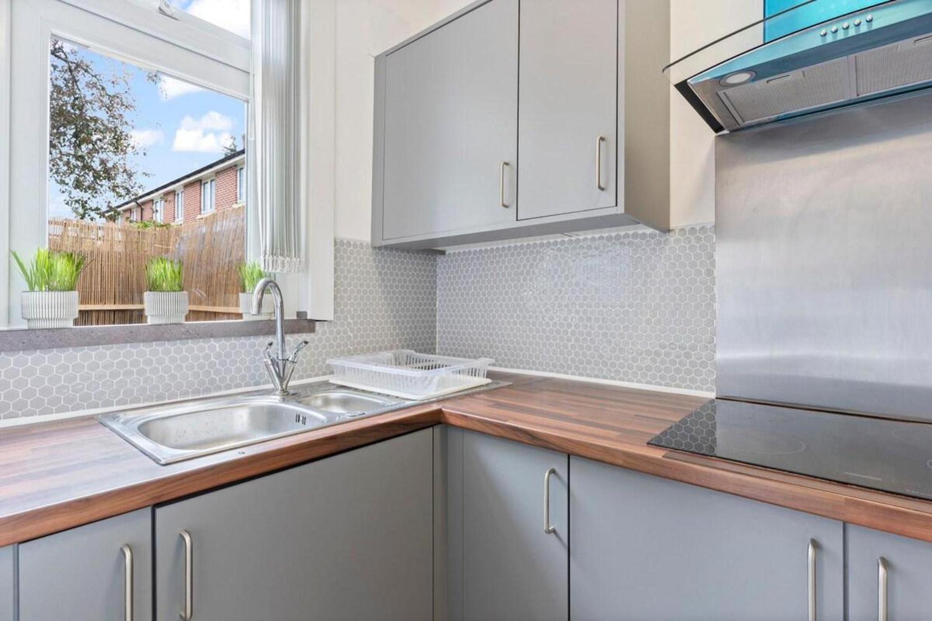 Hébergement de vacances Family Luxe House With 4 Bedrooms In Suitable For Family Visits, Contractor With Close Proximity To The Underground Station With 25mins Into *