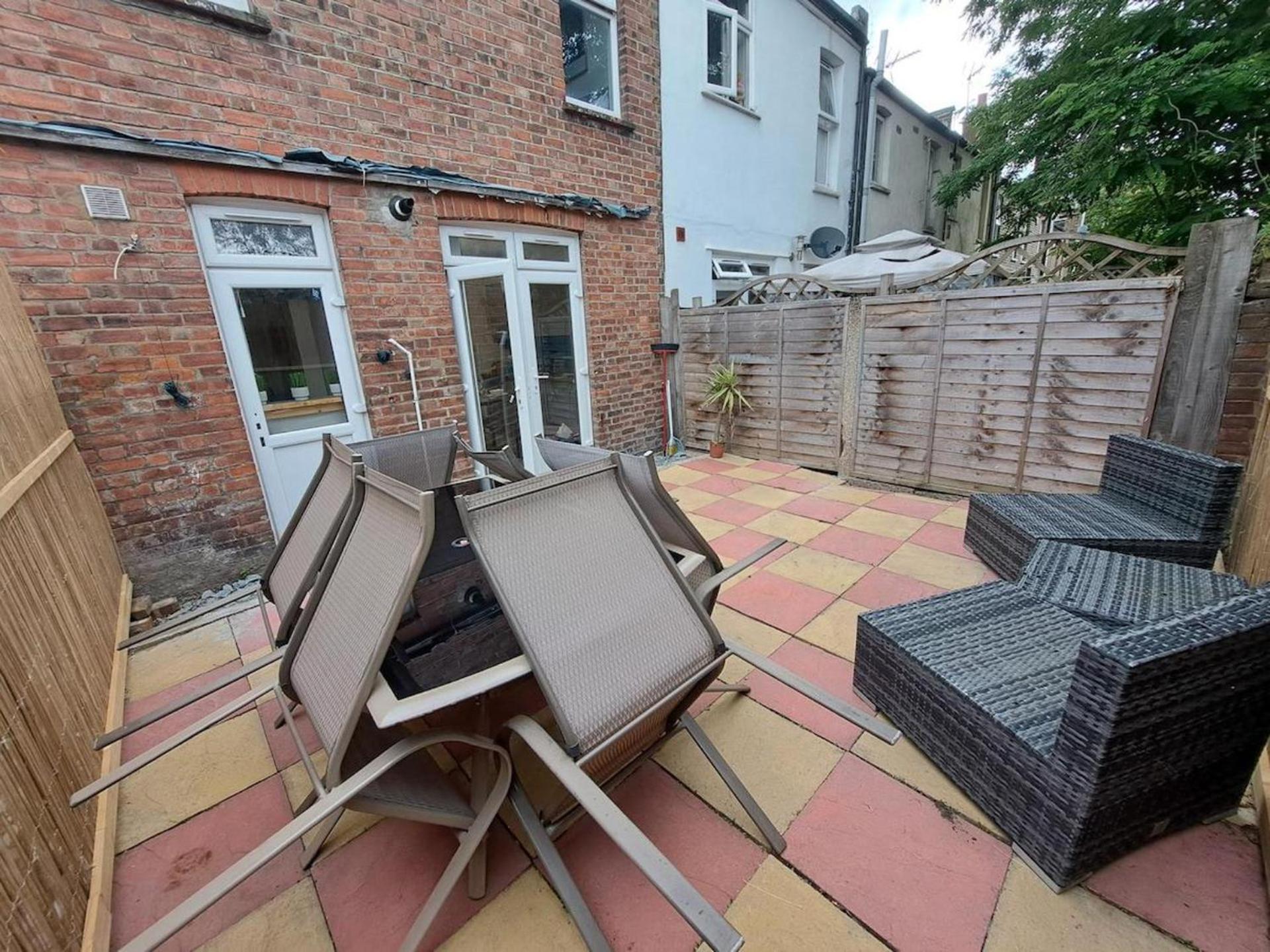 Hébergement de vacances Family Luxe House With 4 Bedrooms In Suitable For Family Visits, Contractor With Close Proximity To The Underground Station With 25mins Into Londres